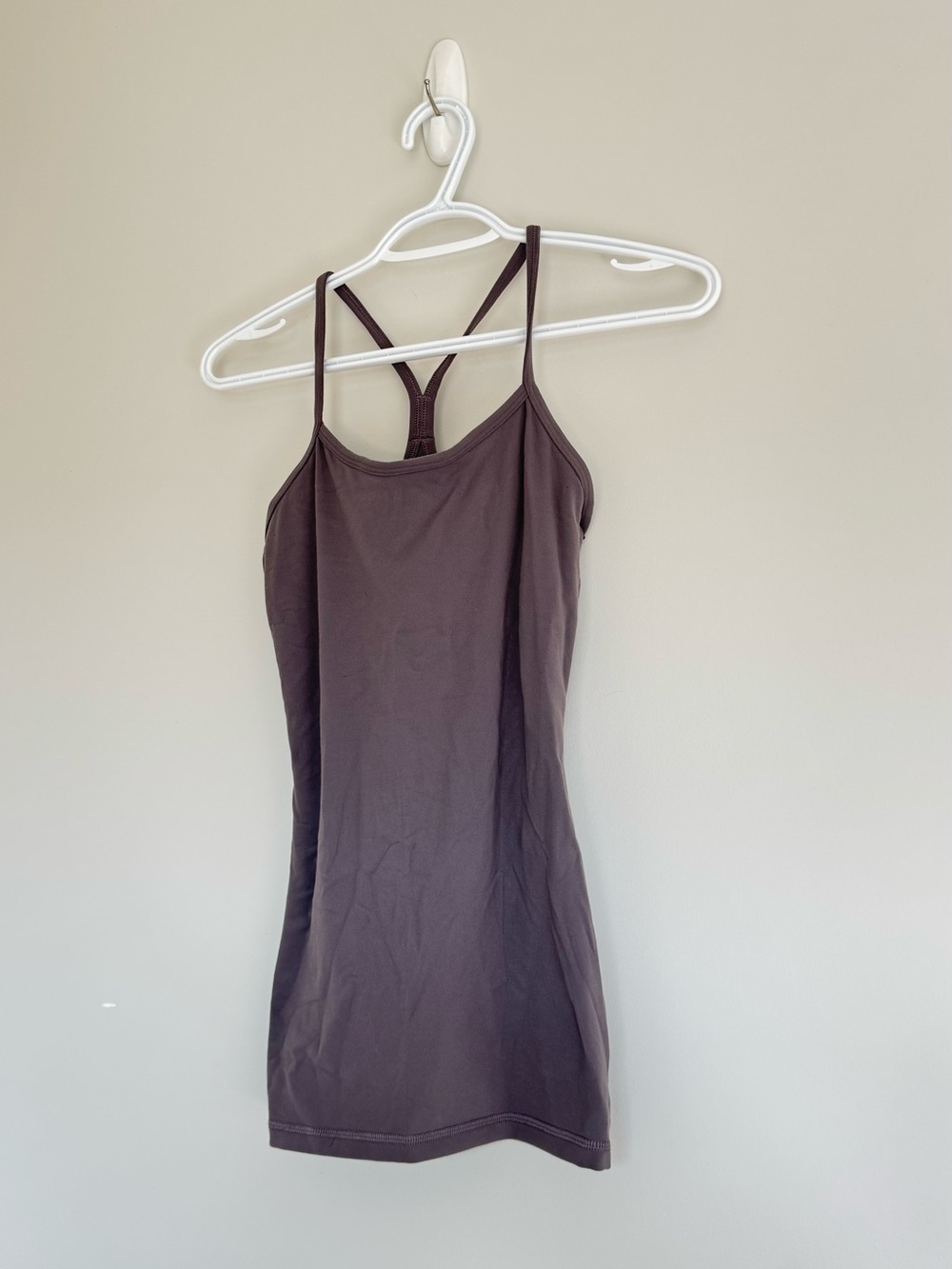 Lululemon Power Y Tank (Luon)
Magnum